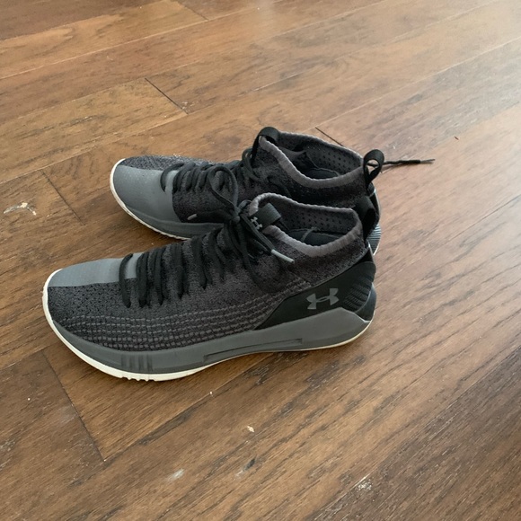 Under Armour size 12 cross trainer - Picture 3 of 3